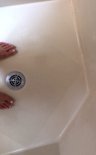 HANDITREADS Non-Slip Bath Mat, 16 x 40, Clear, Adhesive, Mold