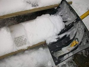 handi-treads-outside-stairs-snow-shove-01.jpg